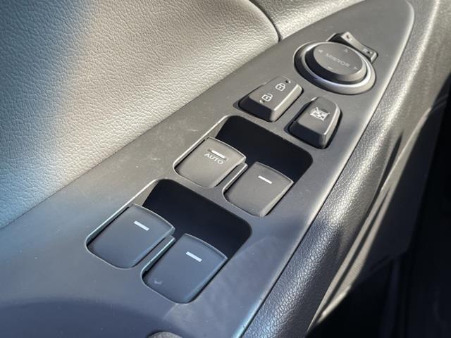 2013 Hyundai Sonata Limited 2.0T, available for sale in Brookfield, Connecticut | Blasius Federal Road. Brookfield, Connecticut 2013 Hyundai Sonata Limited 2.0T, available for sale in Brookfield, Connecticut | Blasius Federal Road. Brookfield, Connecticut