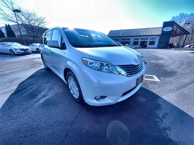 2015 Toyota Sienna XLE Premium, available for sale in Stratford, Connecticut | Wiz Leasing Inc. Stratford, Connecticut