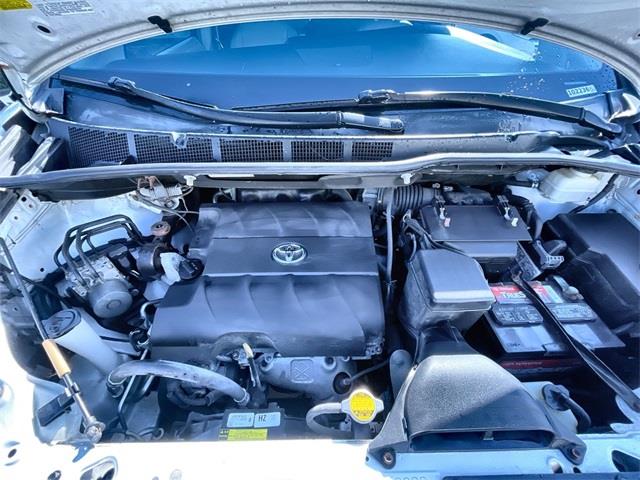 Used Toyota Sienna XLE Premium 2015 | Wiz Leasing Inc. Stratford, Connecticut Used Toyota Sienna XLE Premium 2015 | Wiz Leasing Inc. Stratford, Connecticut