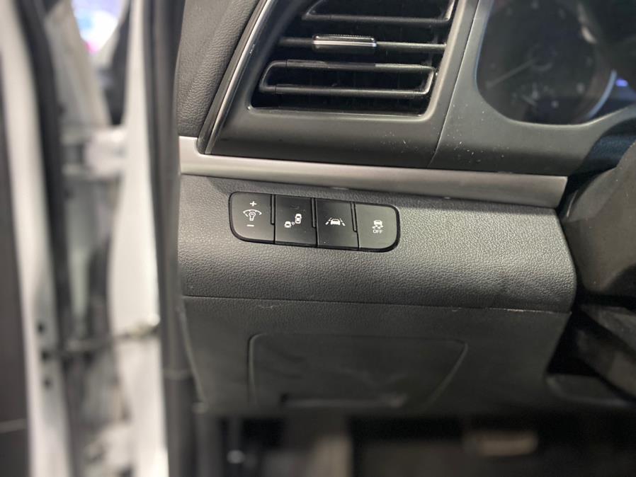 2020 Hyundai Elantra SEL IVT, available for sale in Bronx, New York | Car Factory Inc.. Bronx, New York 2020 Hyundai Elantra SEL IVT, available for sale in Bronx, New York | Car Factory Inc.. Bronx, New York