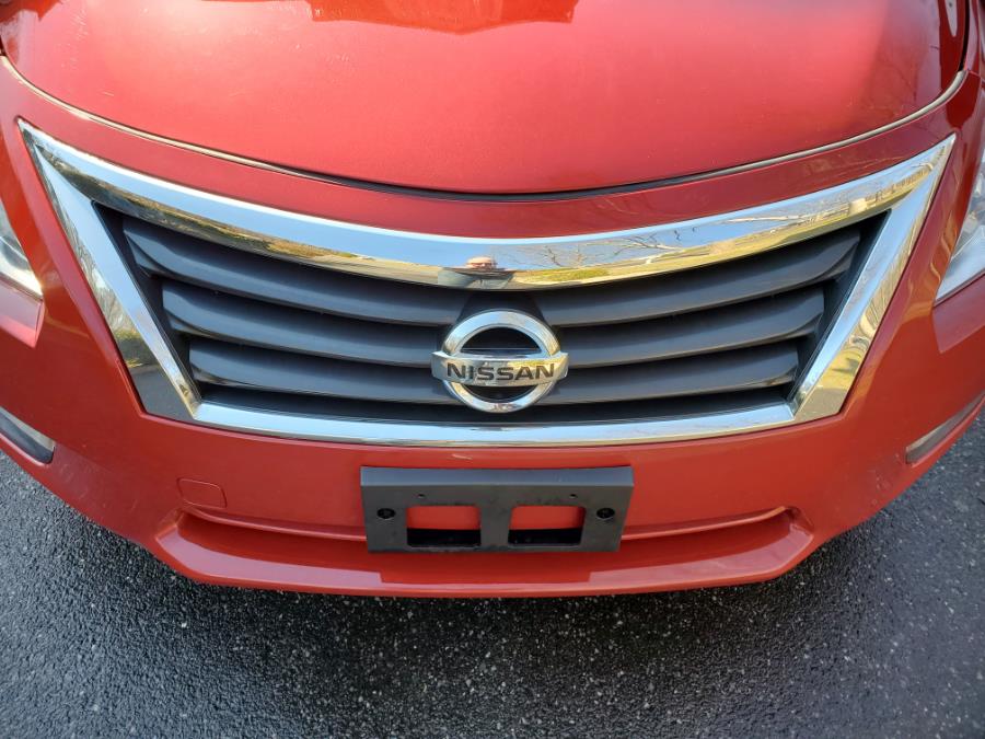Used Nissan Altima 4dr Sdn I4 2.5 S 2015 | Cos Central Auto. Meriden, Connecticut Used Nissan Altima 4dr Sdn I4 2.5 S 2015 | Cos Central Auto. Meriden, Connecticut