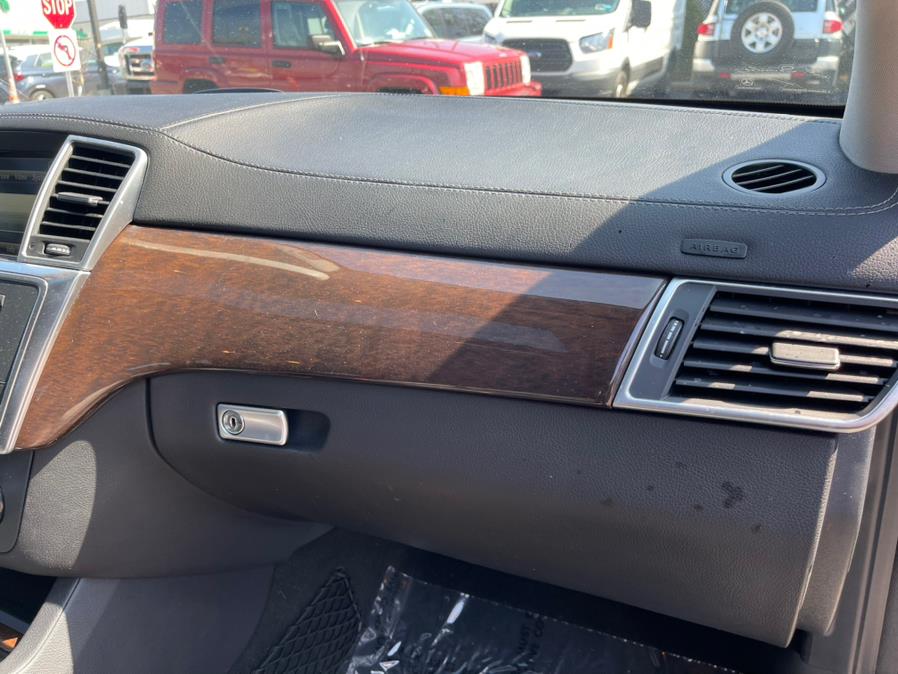 2013 Mercedes-Benz GL450 RUNS GREAT!, available for sale in Rosedale, New York | Sunrise Auto Sales. Rosedale, New York 2013 Mercedes-Benz GL450 RUNS GREAT!, available for sale in Rosedale, New York | Sunrise Auto Sales. Rosedale, New York