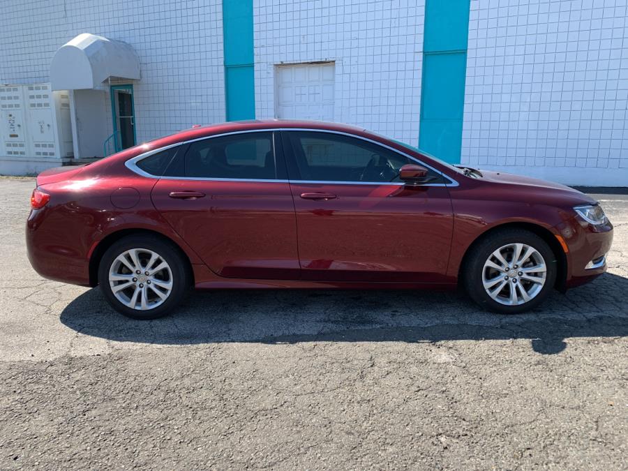 2015 Chrysler 200 4dr Sdn Limited FWD, available for sale in Milford, Connecticut | Dealertown Auto Wholesalers. Milford, Connecticut