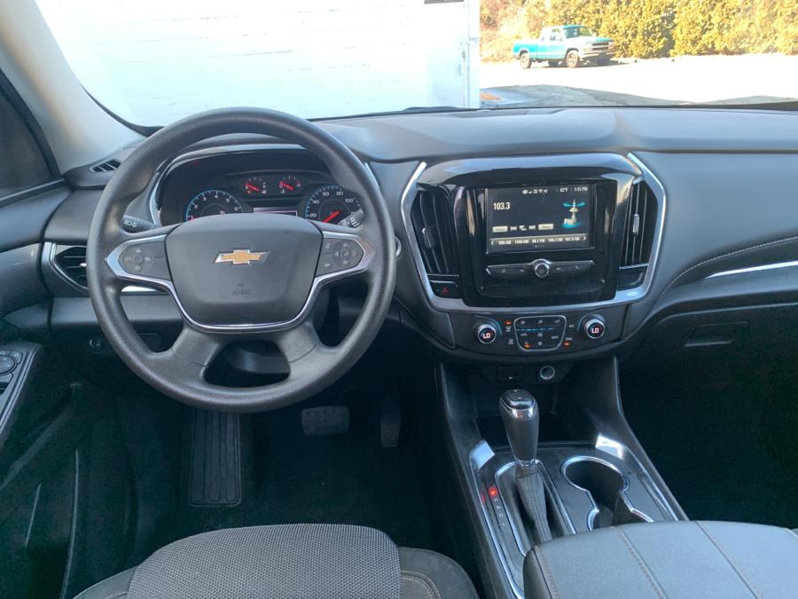 2018 Chevrolet Traverse AWD 4dr LS w/1LS, available for sale in Milford, Connecticut | Dealertown Auto Wholesalers. Milford, Connecticut 2018 Chevrolet Traverse AWD 4dr LS w/1LS, available for sale in Milford, Connecticut | Dealertown Auto Wholesalers. Milford, Connecticut