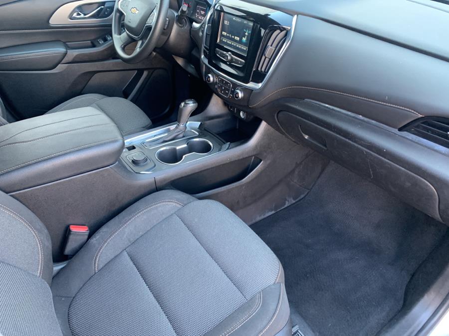 2018 Chevrolet Traverse AWD 4dr LS w/1LS, available for sale in Milford, Connecticut | Dealertown Auto Wholesalers. Milford, Connecticut 2018 Chevrolet Traverse AWD 4dr LS w/1LS, available for sale in Milford, Connecticut | Dealertown Auto Wholesalers. Milford, Connecticut