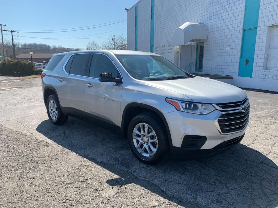 2018 Chevrolet Traverse AWD 4dr LS w/1LS, available for sale in Milford, Connecticut | Dealertown Auto Wholesalers. Milford, Connecticut 2018 Chevrolet Traverse AWD 4dr LS w/1LS, available for sale in Milford, Connecticut | Dealertown Auto Wholesalers. Milford, Connecticut