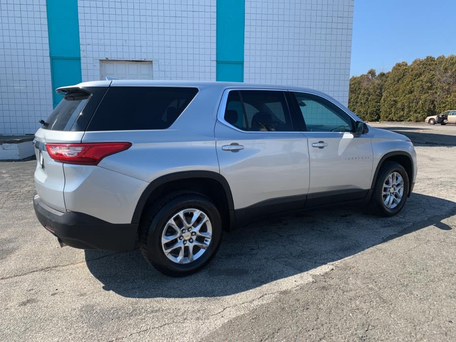 2018 Chevrolet Traverse AWD 4dr LS w/1LS, available for sale in Milford, Connecticut | Dealertown Auto Wholesalers. Milford, Connecticut 2018 Chevrolet Traverse AWD 4dr LS w/1LS, available for sale in Milford, Connecticut | Dealertown Auto Wholesalers. Milford, Connecticut