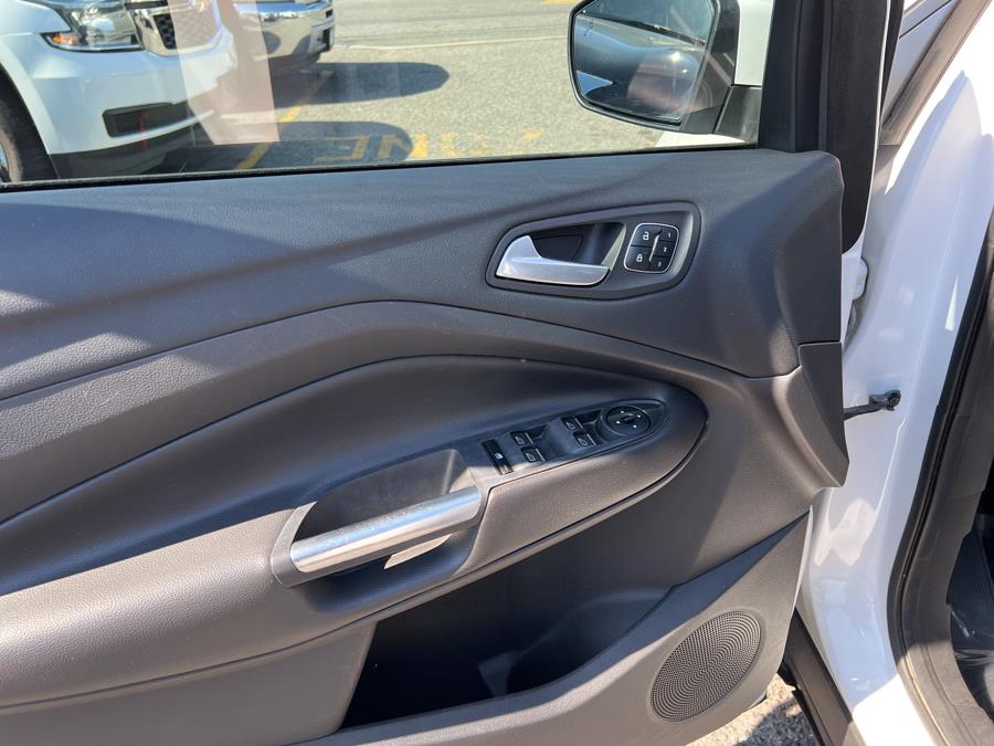 2017 Ford Escape Titanium 4WD, available for sale in Lodi, New Jersey | Route 46 Auto Sales Inc. Lodi, New Jersey 2017 Ford Escape Titanium 4WD, available for sale in Lodi, New Jersey | Route 46 Auto Sales Inc. Lodi, New Jersey