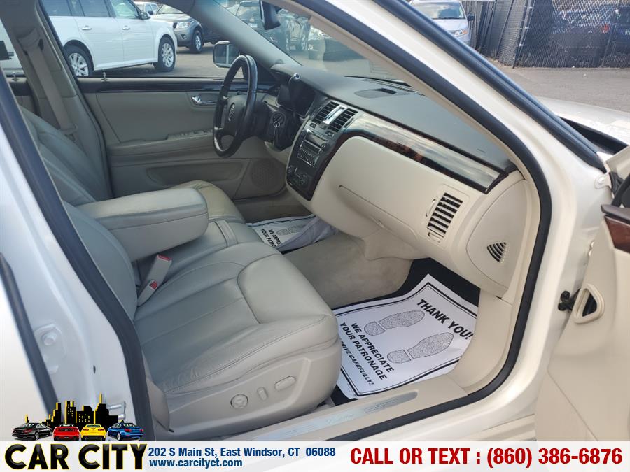 Used Cadillac DTS 4dr Sdn Luxury Collection 2011 | Car City LLC. East Windsor, Connecticut Used Cadillac DTS 4dr Sdn Luxury Collection 2011 | Car City LLC. East Windsor, Connecticut