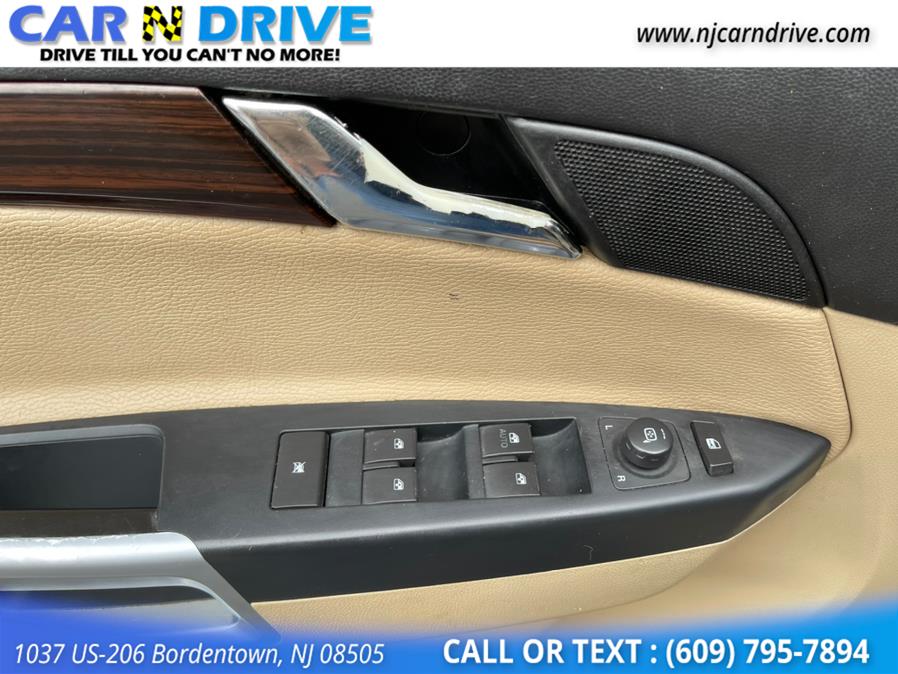 2009 Saturn Vue AWD V6 XR, available for sale in Bordentown, New Jersey | Car N Drive. Bordentown, New Jersey 2009 Saturn Vue AWD V6 XR, available for sale in Bordentown, New Jersey | Car N Drive. Bordentown, New Jersey