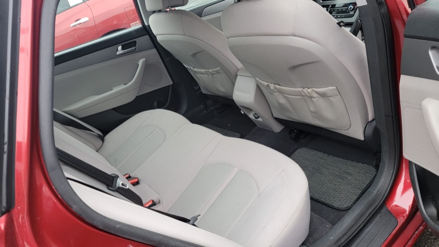 2015 Hyundai Sonata 4dr Sdn 2.4L SE, available for sale in Hamden, Connecticut | Adonai Auto Sales LLC. Hamden, Connecticut 2015 Hyundai Sonata 4dr Sdn 2.4L SE, available for sale in Hamden, Connecticut | Adonai Auto Sales LLC. Hamden, Connecticut