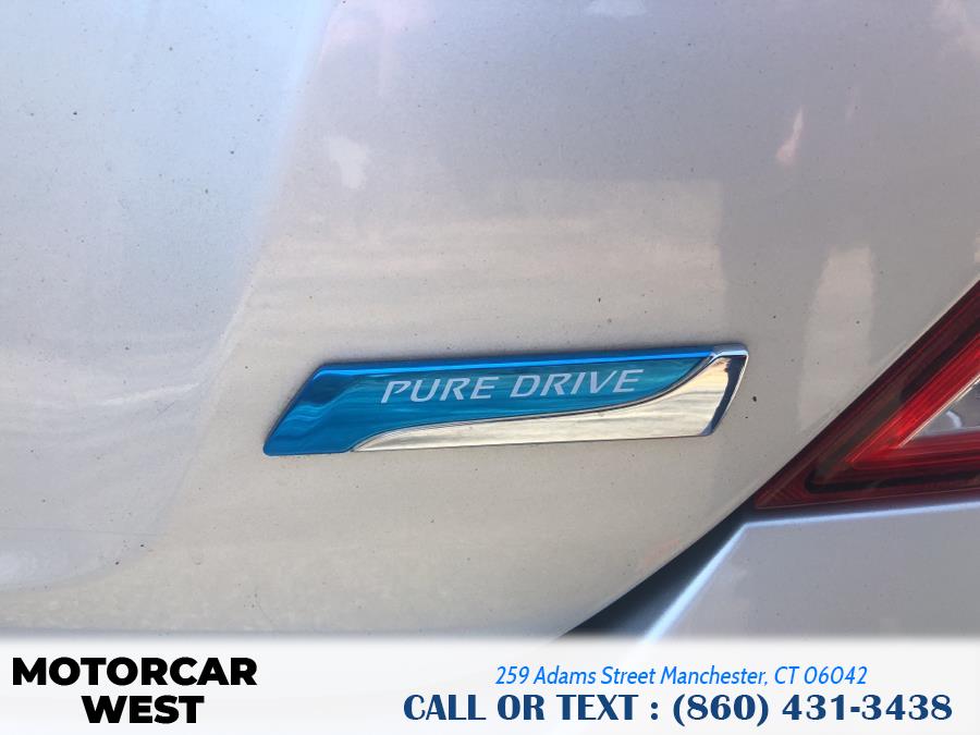 2014 Nissan Versa 4dr Sdn CVT 1.6 SL, available for sale in Manchester, Connecticut | Motorcar West. Manchester, Connecticut 2014 Nissan Versa 4dr Sdn CVT 1.6 SL, available for sale in Manchester, Connecticut | Motorcar West. Manchester, Connecticut