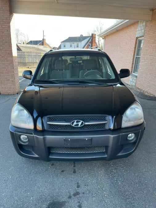 Used Hyundai Tucson 4dr Limited 4WD 2.7L V6 Auto 2006 | Supreme Automotive. New Britain, Connecticut Used Hyundai Tucson 4dr Limited 4WD 2.7L V6 Auto 2006 | Supreme Automotive. New Britain, Connecticut