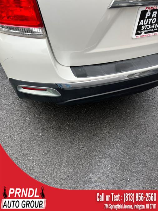 Used Toyota Highlander 4WD 4dr V6 (Natl) 2013 | PRNDL Auto Group. Irvington, New Jersey Used Toyota Highlander 4WD 4dr V6 (Natl) 2013 | PRNDL Auto Group. Irvington, New Jersey