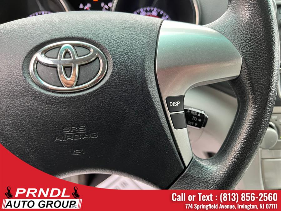 Used Toyota Highlander 4WD 4dr V6 (Natl) 2013 | PRNDL Auto Group. Irvington, New Jersey Used Toyota Highlander 4WD 4dr V6 (Natl) 2013 | PRNDL Auto Group. Irvington, New Jersey