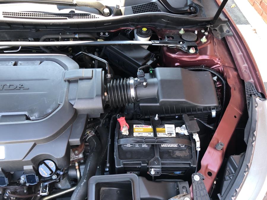 2014 Honda Accord Sedan 4dr V6 Auto EX-L w/Navi, available for sale in Waterbury, Connecticut | National Auto Brokers, Inc.. Waterbury, Connecticut 2014 Honda Accord Sedan 4dr V6 Auto EX-L w/Navi, available for sale in Waterbury, Connecticut | National Auto Brokers, Inc.. Waterbury, Connecticut