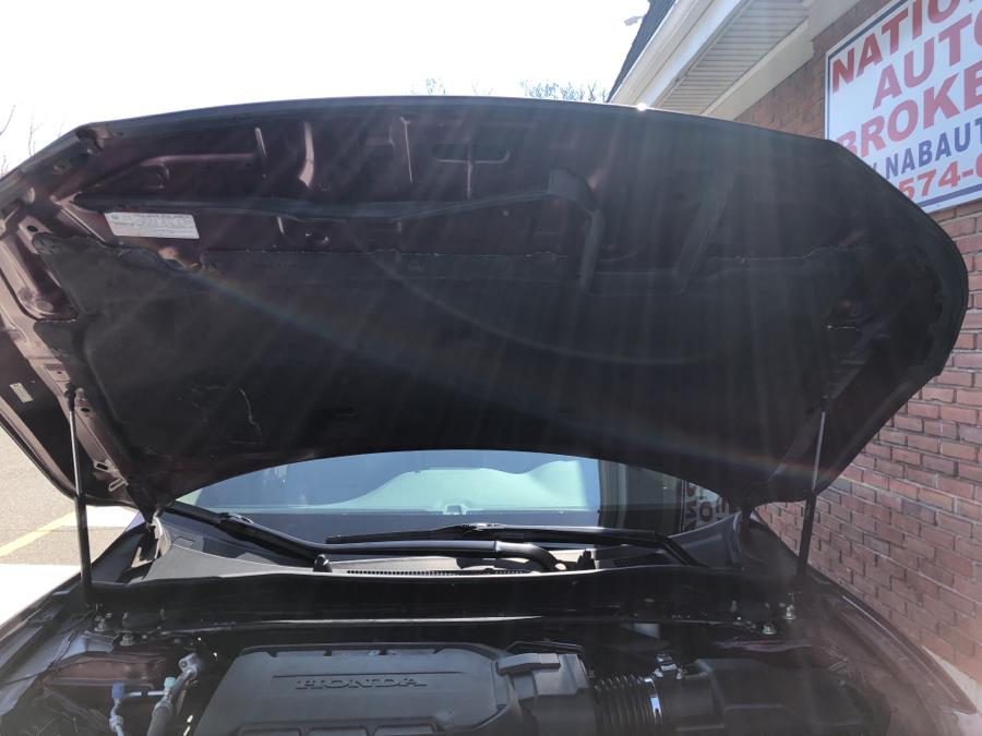 2014 Honda Accord Sedan 4dr V6 Auto EX-L w/Navi, available for sale in Waterbury, Connecticut | National Auto Brokers, Inc.. Waterbury, Connecticut 2014 Honda Accord Sedan 4dr V6 Auto EX-L w/Navi, available for sale in Waterbury, Connecticut | National Auto Brokers, Inc.. Waterbury, Connecticut