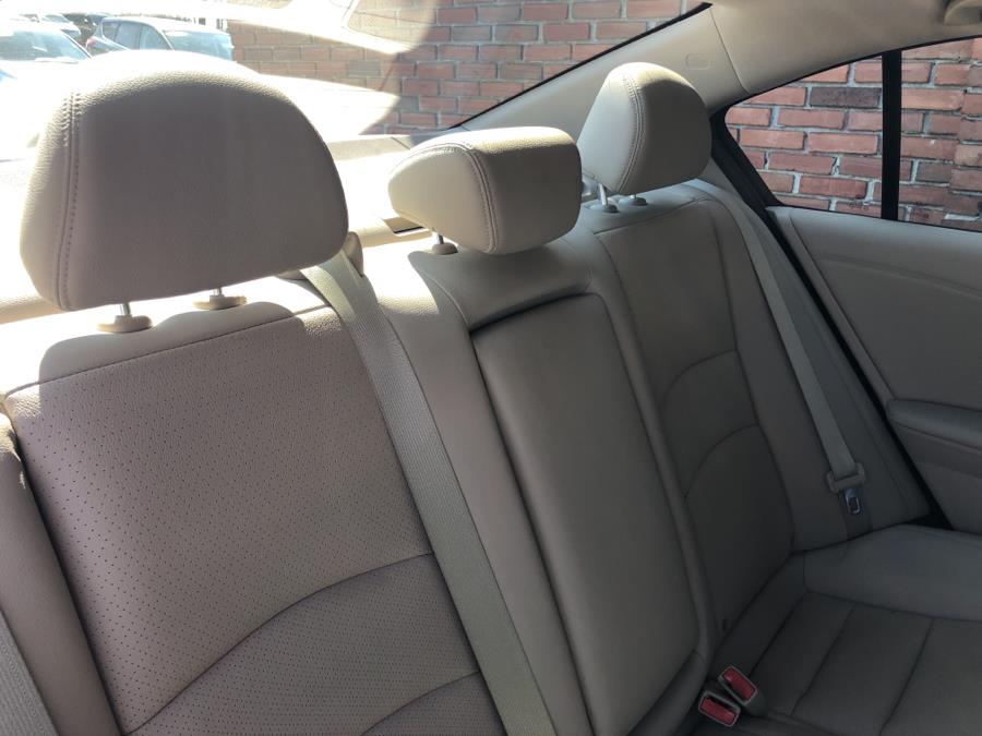 2014 Honda Accord Sedan 4dr V6 Auto EX-L w/Navi, available for sale in Waterbury, Connecticut | National Auto Brokers, Inc.. Waterbury, Connecticut 2014 Honda Accord Sedan 4dr V6 Auto EX-L w/Navi, available for sale in Waterbury, Connecticut | National Auto Brokers, Inc.. Waterbury, Connecticut