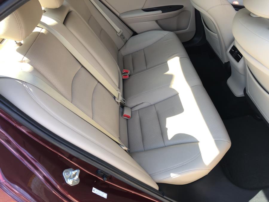 2014 Honda Accord Sedan 4dr V6 Auto EX-L w/Navi, available for sale in Waterbury, Connecticut | National Auto Brokers, Inc.. Waterbury, Connecticut 2014 Honda Accord Sedan 4dr V6 Auto EX-L w/Navi, available for sale in Waterbury, Connecticut | National Auto Brokers, Inc.. Waterbury, Connecticut