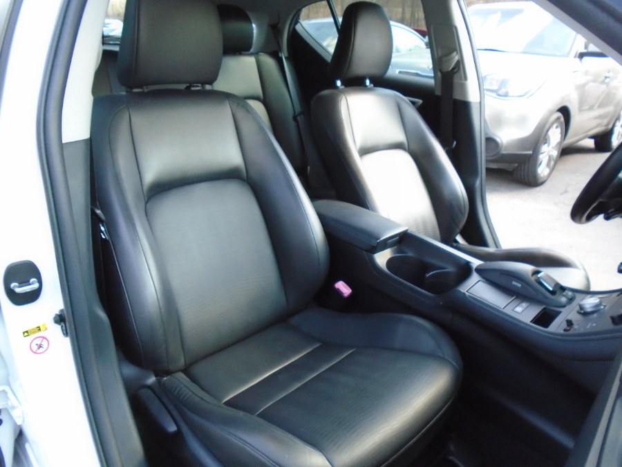 2011 Lexus CT 200h HYBRID, available for sale in Waterbury, Connecticut | Jim Juliani Motors. Waterbury, Connecticut 2011 Lexus CT 200h HYBRID, available for sale in Waterbury, Connecticut | Jim Juliani Motors. Waterbury, Connecticut