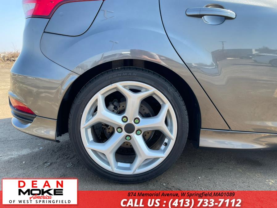 Used Ford Focus 5dr HB ST 2016 | Dean Moke America of West Springfield. W Springfield, Massachusetts Used Ford Focus 5dr HB ST 2016 | Dean Moke America of West Springfield. W Springfield, Massachusetts