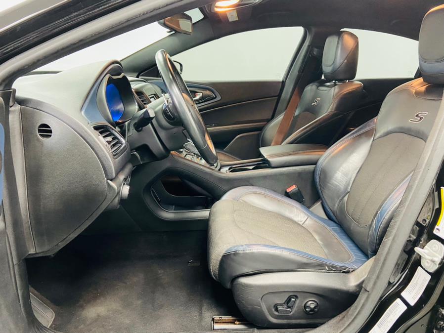 Used Chrysler 200 4dr Sdn S FWD 2015 | East Coast Auto Group. Linden, New Jersey Used Chrysler 200 4dr Sdn S FWD 2015 | East Coast Auto Group. Linden, New Jersey