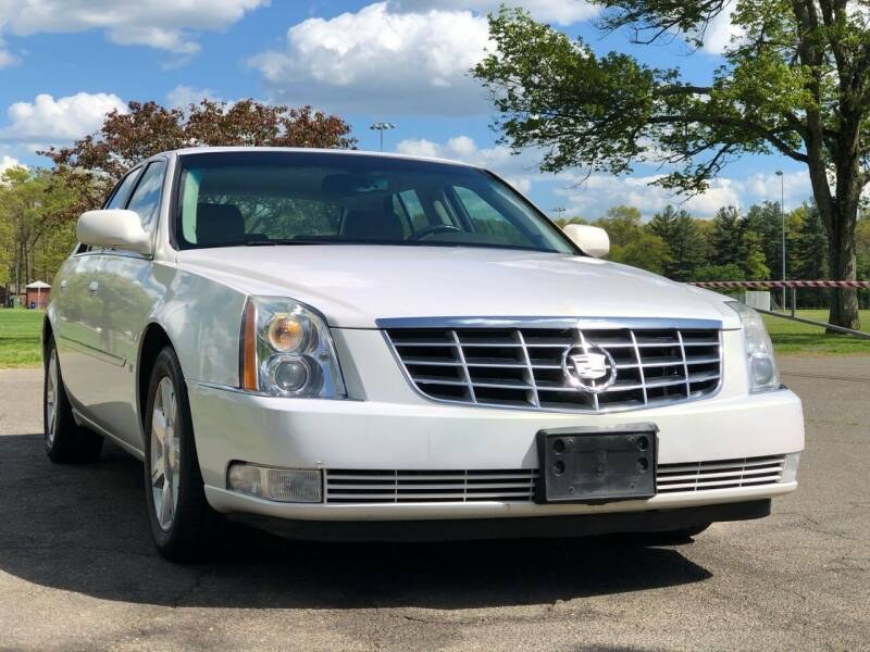 2007 Cadillac DTS 4dr Sdn Luxury I, available for sale in Plainville, Connecticut | Choice Group LLC Choice Motor Car. Plainville, Connecticut