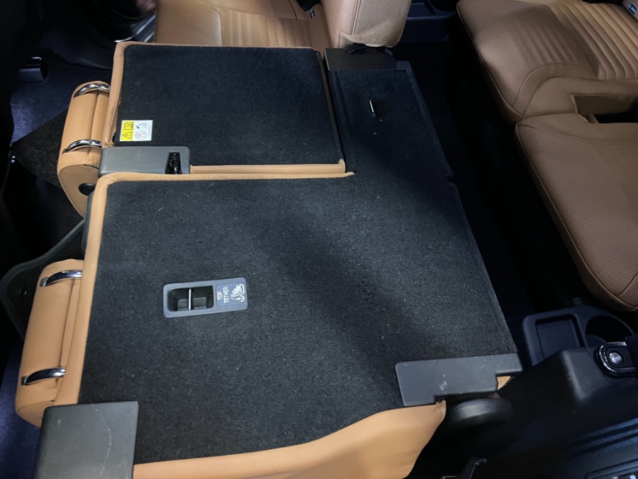 2019 Land Rover Discovery HSE Luxury V6 Supercharged, available for sale in West Babylon , New York | MP Motors Inc. West Babylon , New York 2019 Land Rover Discovery HSE Luxury V6 Supercharged, available for sale in West Babylon , New York | MP Motors Inc. West Babylon , New York