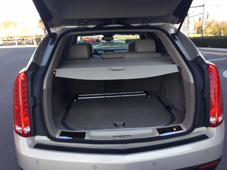 Used Cadillac SRX AWD 4dr Luxury Collection 2011 | Liberty Motors. Manchester, Connecticut Used Cadillac SRX AWD 4dr Luxury Collection 2011 | Liberty Motors. Manchester, Connecticut