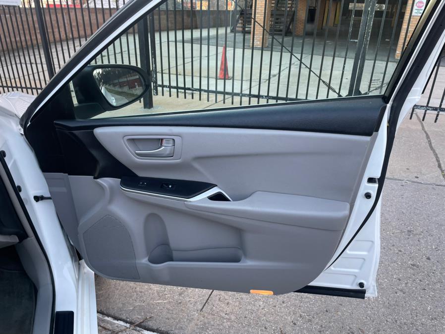 2016 Toyota Camry 4dr Sdn I4 Auto LE (Natl), available for sale in Jamaica, New York | Sylhet Motors Inc.. Jamaica, New York 2016 Toyota Camry 4dr Sdn I4 Auto LE (Natl), available for sale in Jamaica, New York | Sylhet Motors Inc.. Jamaica, New York