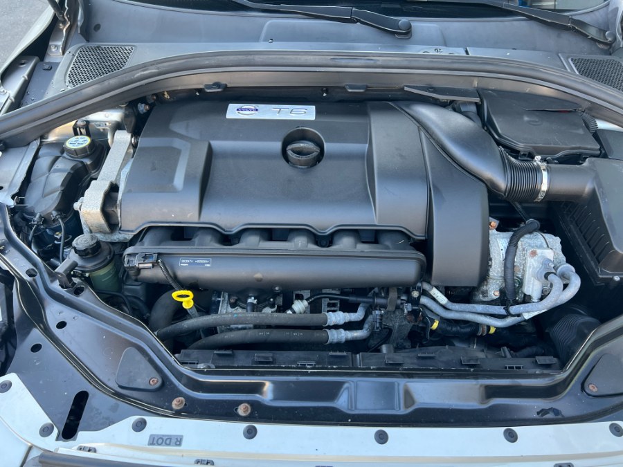 2015 Volvo XC60 2015.5 AWD 4dr T6 Platinum, available for sale in Bristol, Connecticut | Bristol Auto Center LLC. Bristol, Connecticut 2015 Volvo XC60 2015.5 AWD 4dr T6 Platinum, available for sale in Bristol, Connecticut | Bristol Auto Center LLC. Bristol, Connecticut