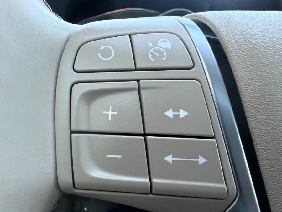 2015 Volvo XC60 2015.5 AWD 4dr T6 Platinum, available for sale in Bristol, Connecticut | Bristol Auto Center LLC. Bristol, Connecticut 2015 Volvo XC60 2015.5 AWD 4dr T6 Platinum, available for sale in Bristol, Connecticut | Bristol Auto Center LLC. Bristol, Connecticut
