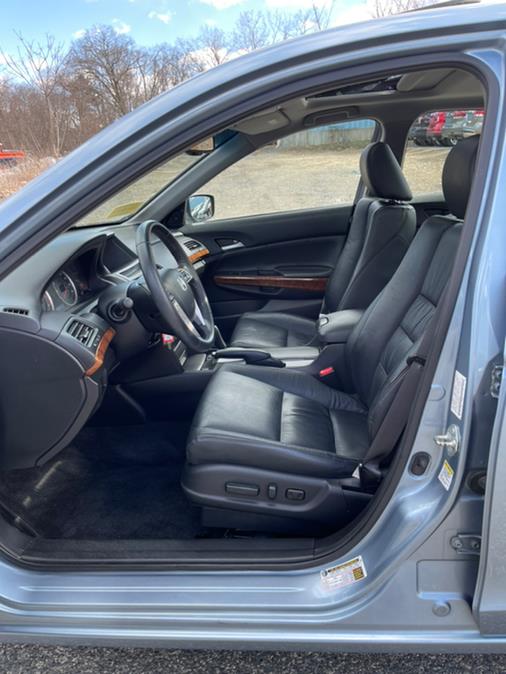 2011 Honda Accord Sdn 4dr V6 Auto EX-L w/Navi, available for sale in Ashland , Massachusetts | New Beginning Auto Service Inc . Ashland , Massachusetts 2011 Honda Accord Sdn 4dr V6 Auto EX-L w/Navi, available for sale in Ashland , Massachusetts | New Beginning Auto Service Inc . Ashland , Massachusetts