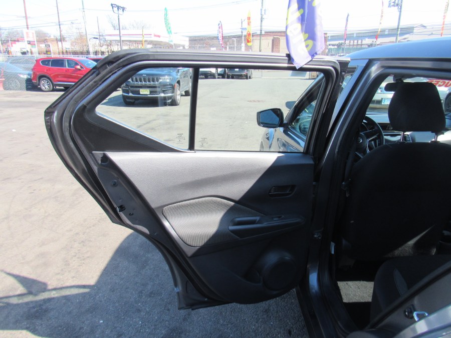 Used Chevrolet Equinox FWD 4dr LT w/1LT 2018 | NJ Used Cars Center. Irvington, New Jersey Used Chevrolet Equinox FWD 4dr LT w/1LT 2018 | NJ Used Cars Center. Irvington, New Jersey