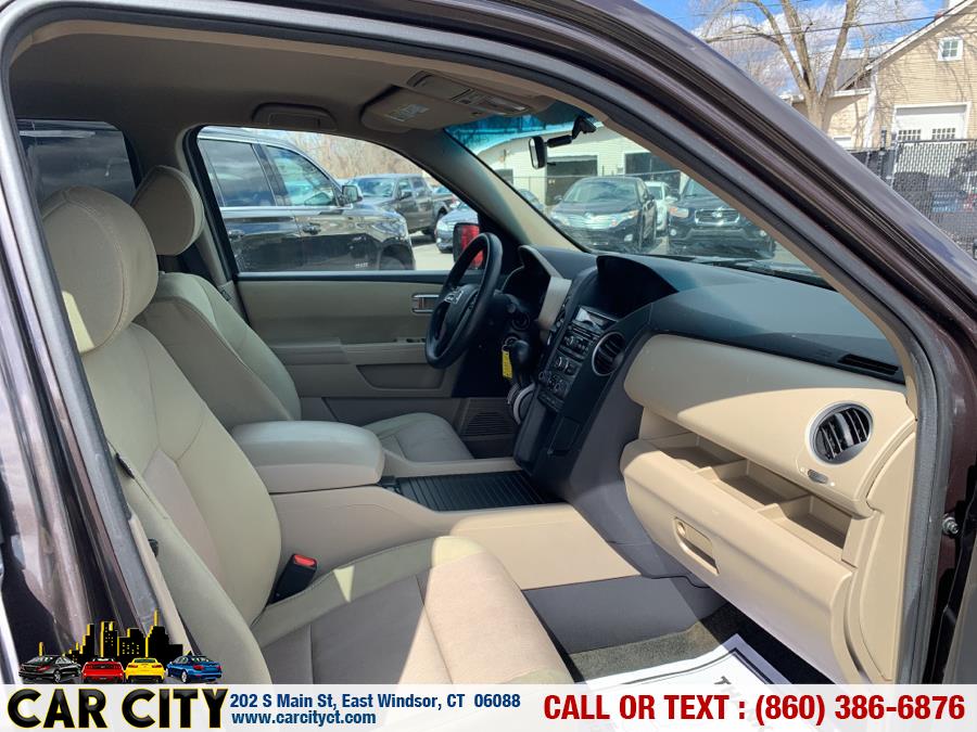 2014 Honda Pilot 4WD 4dr EX, available for sale in East Windsor, Connecticut | Car City LLC. East Windsor, Connecticut 2014 Honda Pilot 4WD 4dr EX, available for sale in East Windsor, Connecticut | Car City LLC. East Windsor, Connecticut