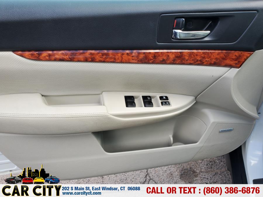 2012 Subaru Outback 4dr Wgn H4 Auto 2.5i Limited, available for sale in East Windsor, Connecticut | Car City LLC. East Windsor, Connecticut 2012 Subaru Outback 4dr Wgn H4 Auto 2.5i Limited, available for sale in East Windsor, Connecticut | Car City LLC. East Windsor, Connecticut