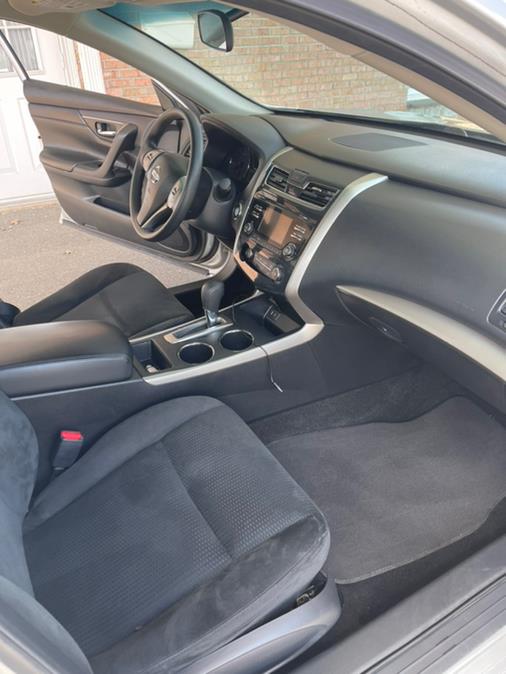 Used Nissan Altima 4dr Sdn I4 2.5 S 2015 | Supreme Automotive. New Britain, Connecticut Used Nissan Altima 4dr Sdn I4 2.5 S 2015 | Supreme Automotive. New Britain, Connecticut