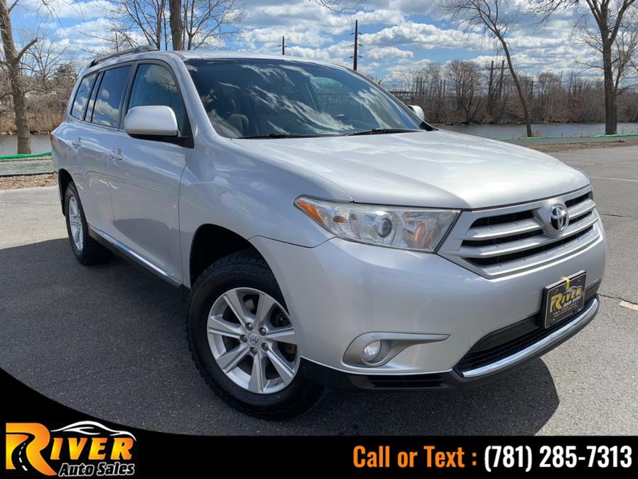 2013 Toyota Highlander 4WD 4dr V6 SE (Natl), available for sale in Malden, Massachusetts | River Auto Sales. Malden, Massachusetts