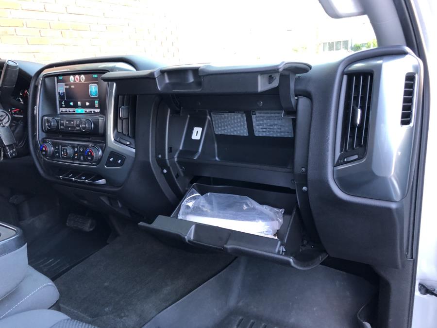 2016 Chevrolet Silverado 1500 4WD Double Cab LT, available for sale in Waterbury, Connecticut | National Auto Brokers, Inc.. Waterbury, Connecticut 2016 Chevrolet Silverado 1500 4WD Double Cab LT, available for sale in Waterbury, Connecticut | National Auto Brokers, Inc.. Waterbury, Connecticut