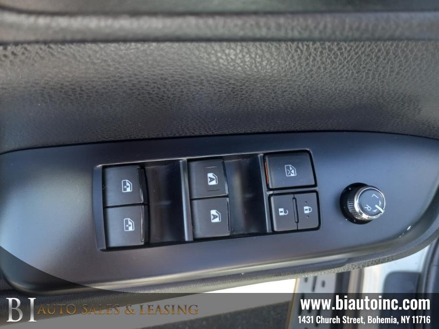 2019 Toyota Highlander XLE V6 AWD (Natl), available for sale in Bohemia, New York | B I Auto Sales. Bohemia, New York 2019 Toyota Highlander XLE V6 AWD (Natl), available for sale in Bohemia, New York | B I Auto Sales. Bohemia, New York