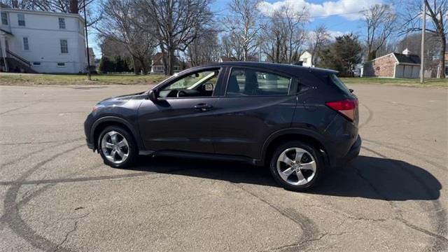 2017 Honda Hr-v LX, available for sale in Stratford, Connecticut | Wiz Leasing Inc. Stratford, Connecticut 2017 Honda Hr-v LX, available for sale in Stratford, Connecticut | Wiz Leasing Inc. Stratford, Connecticut