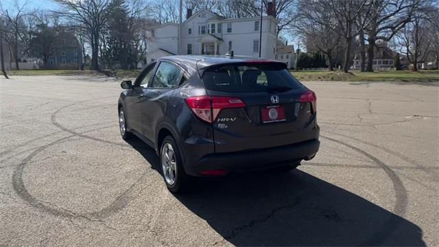 2017 Honda Hr-v LX, available for sale in Stratford, Connecticut | Wiz Leasing Inc. Stratford, Connecticut 2017 Honda Hr-v LX, available for sale in Stratford, Connecticut | Wiz Leasing Inc. Stratford, Connecticut