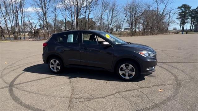 2017 Honda Hr-v LX, available for sale in Stratford, Connecticut | Wiz Leasing Inc. Stratford, Connecticut 2017 Honda Hr-v LX, available for sale in Stratford, Connecticut | Wiz Leasing Inc. Stratford, Connecticut
