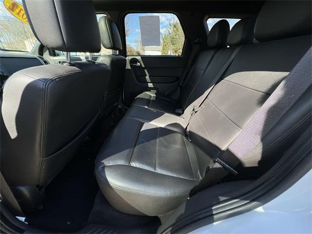 Used Ford Escape Limited 2012 | Wiz Leasing Inc. Stratford, Connecticut Used Ford Escape Limited 2012 | Wiz Leasing Inc. Stratford, Connecticut