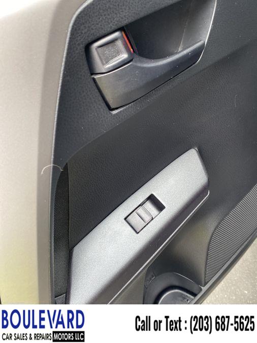 Used Toyota Rav4 LE Sport Utility 4D 2018 | Boulevard Motors LLC. New Haven, Connecticut Used Toyota Rav4 LE Sport Utility 4D 2018 | Boulevard Motors LLC. New Haven, Connecticut