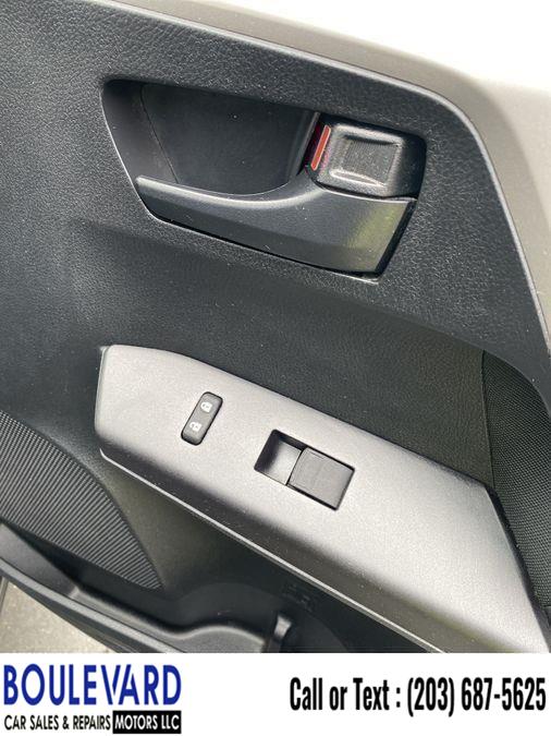 Used Toyota Rav4 LE Sport Utility 4D 2018 | Boulevard Motors LLC. New Haven, Connecticut Used Toyota Rav4 LE Sport Utility 4D 2018 | Boulevard Motors LLC. New Haven, Connecticut