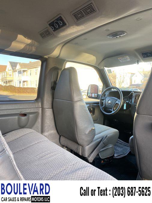 Used Chevrolet Express 3500 Passenger LT Van 3D 2008 | Boulevard Motors LLC. New Haven, Connecticut Used Chevrolet Express 3500 Passenger LT Van 3D 2008 | Boulevard Motors LLC. New Haven, Connecticut