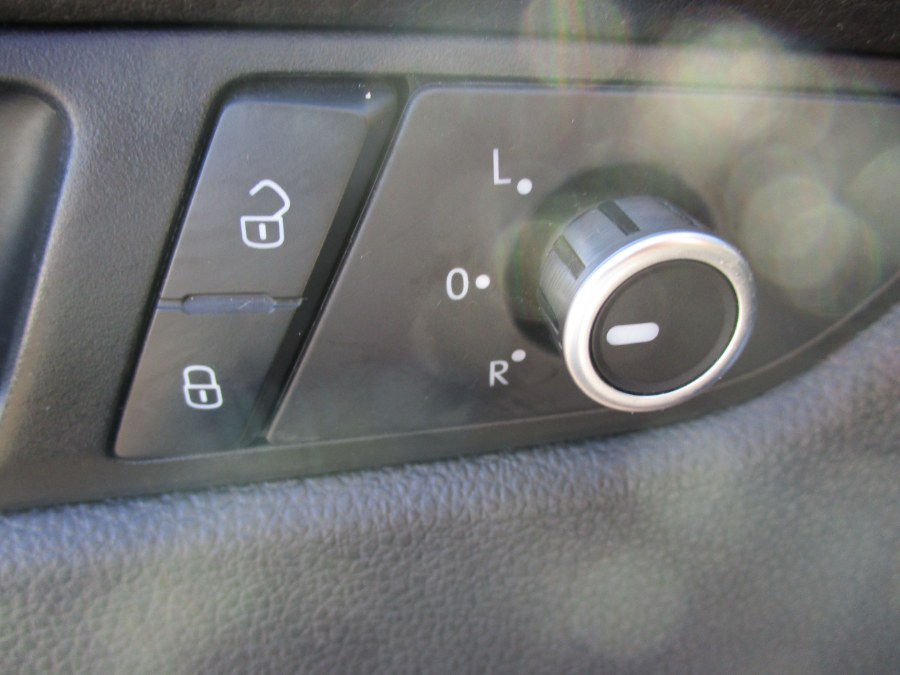 2013 Volkswagen Passat 4dr Sdn 2.5L Auto S PZEV, available for sale in Meriden, Connecticut | Cos Central Auto. Meriden, Connecticut 2013 Volkswagen Passat 4dr Sdn 2.5L Auto S PZEV, available for sale in Meriden, Connecticut | Cos Central Auto. Meriden, Connecticut