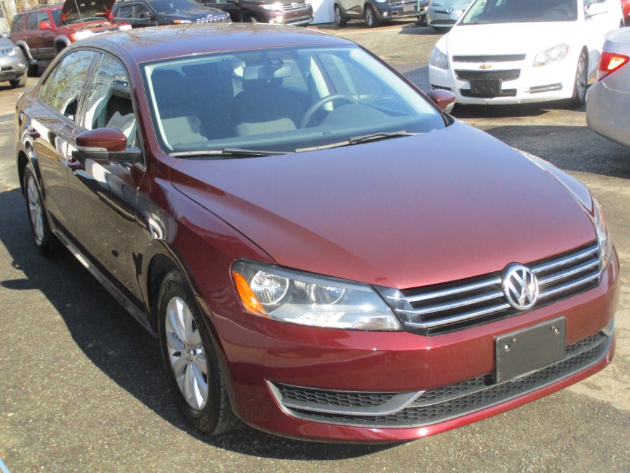 2013 Volkswagen Passat 4dr Sdn 2.5L Auto S PZEV, available for sale in Meriden, Connecticut | Cos Central Auto. Meriden, Connecticut 2013 Volkswagen Passat 4dr Sdn 2.5L Auto S PZEV, available for sale in Meriden, Connecticut | Cos Central Auto. Meriden, Connecticut