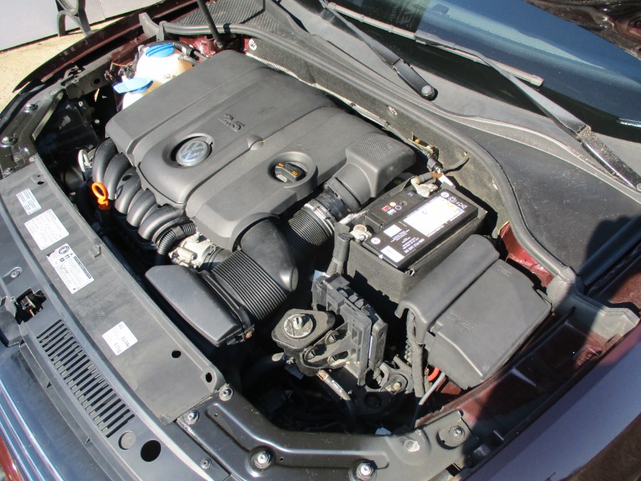2013 Volkswagen Passat 4dr Sdn 2.5L Auto S PZEV, available for sale in Meriden, Connecticut | Cos Central Auto. Meriden, Connecticut 2013 Volkswagen Passat 4dr Sdn 2.5L Auto S PZEV, available for sale in Meriden, Connecticut | Cos Central Auto. Meriden, Connecticut